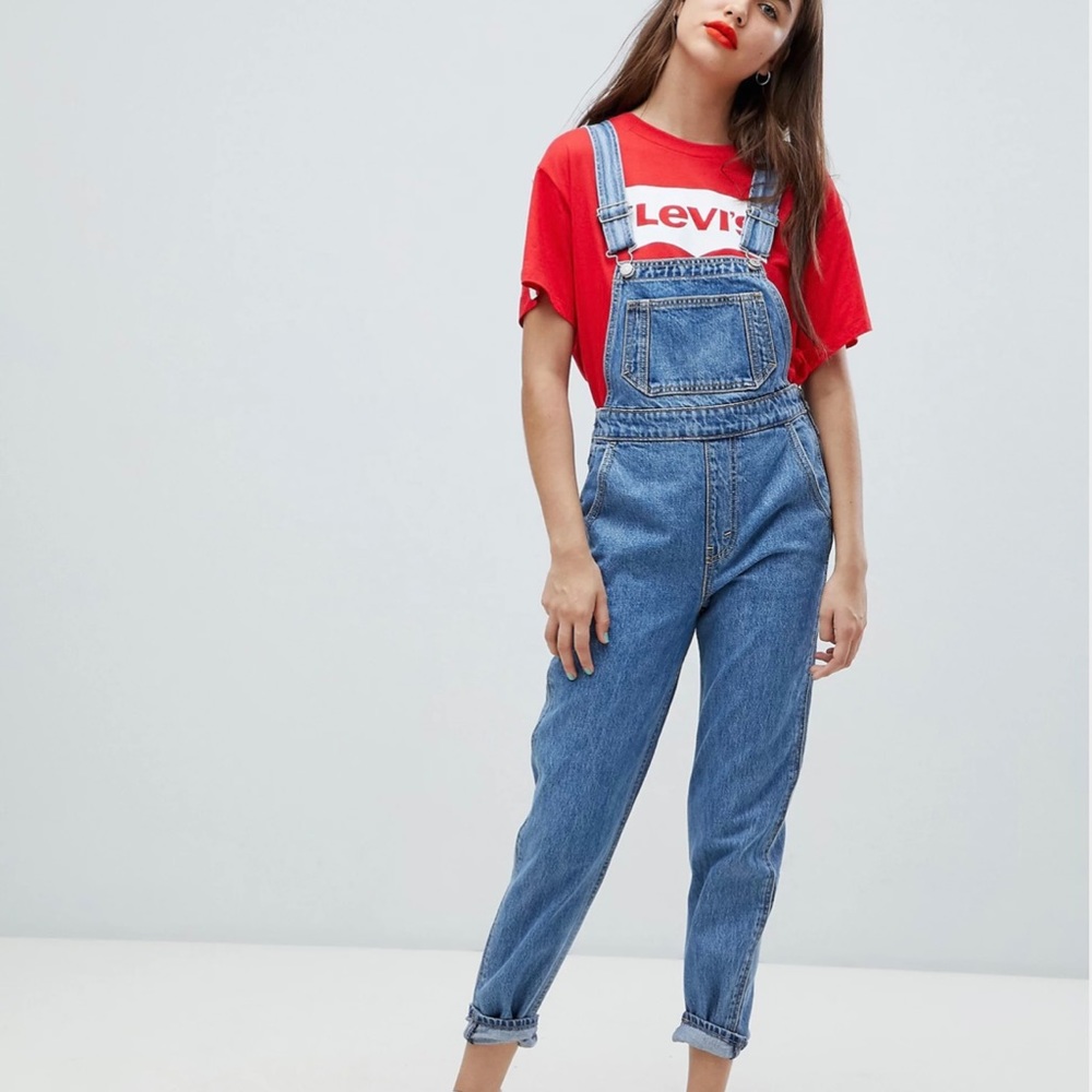 Levi’s Mom Overalls